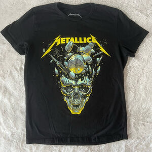 Metallica M72 World Tour Tee Women’s medium